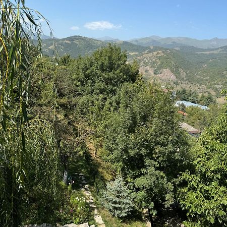 Verin Tun Dilijan Exterior foto