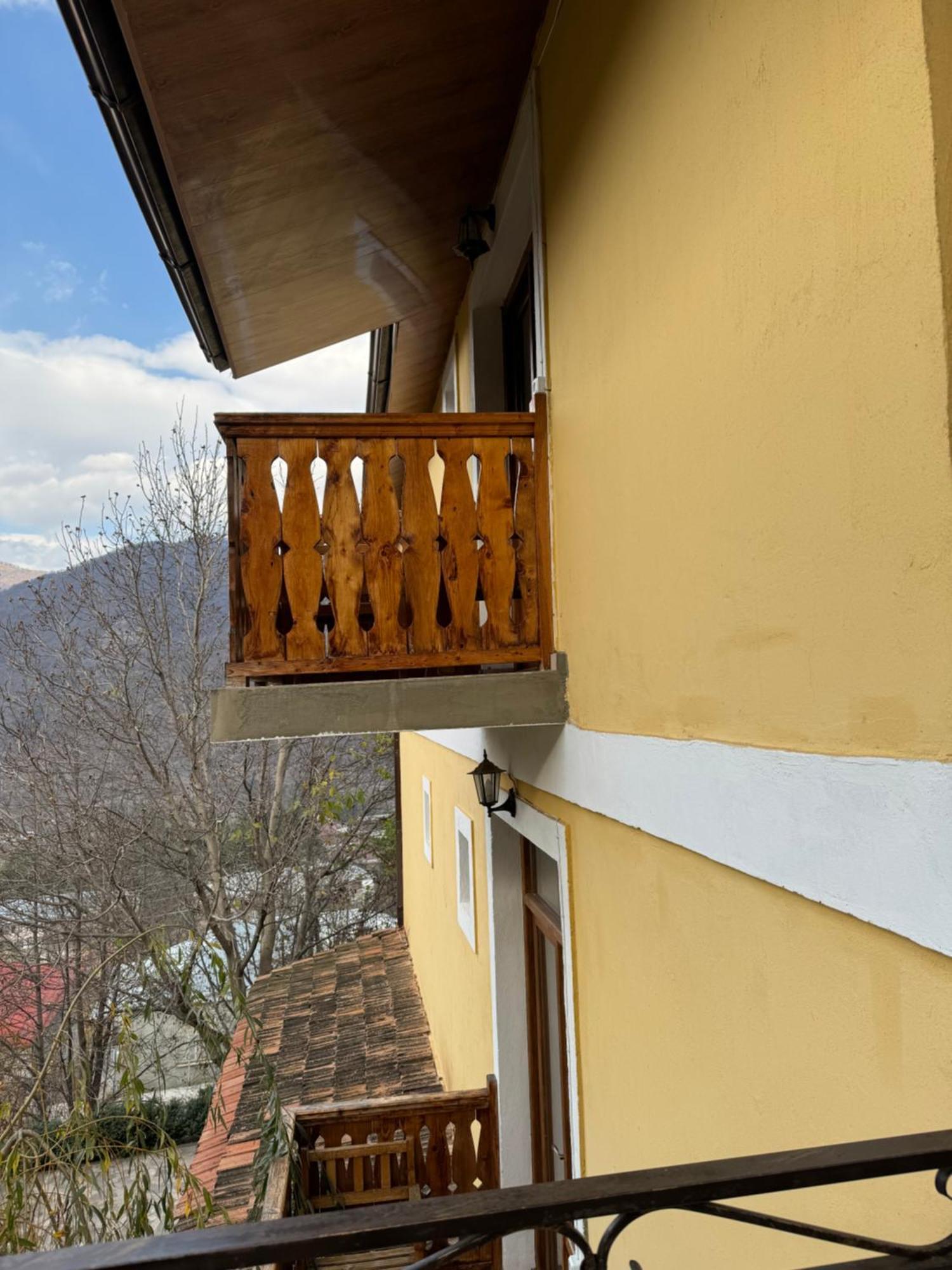 Verin Tun Dilijan Exterior foto