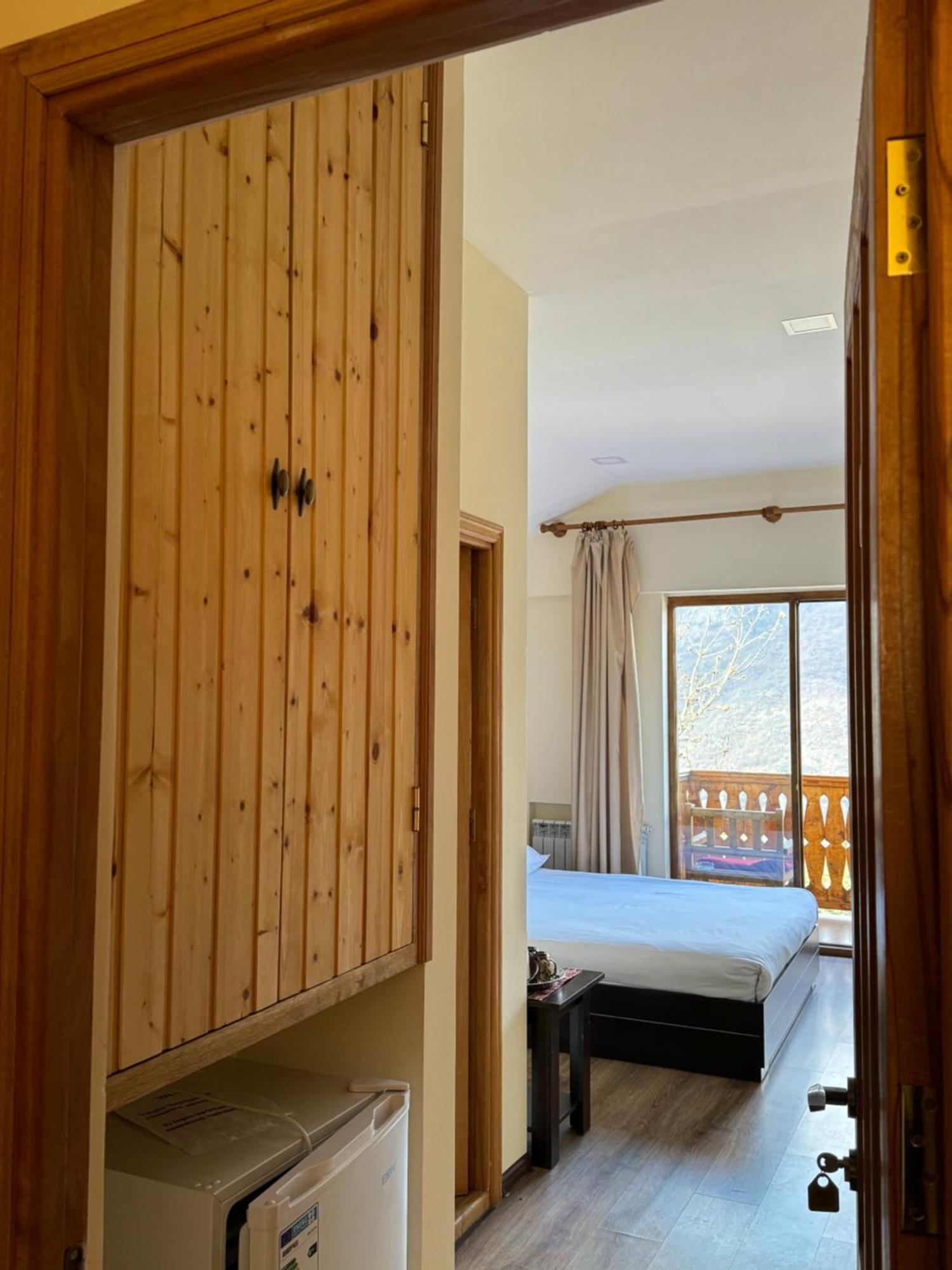 Verin Tun Dilijan Exterior foto