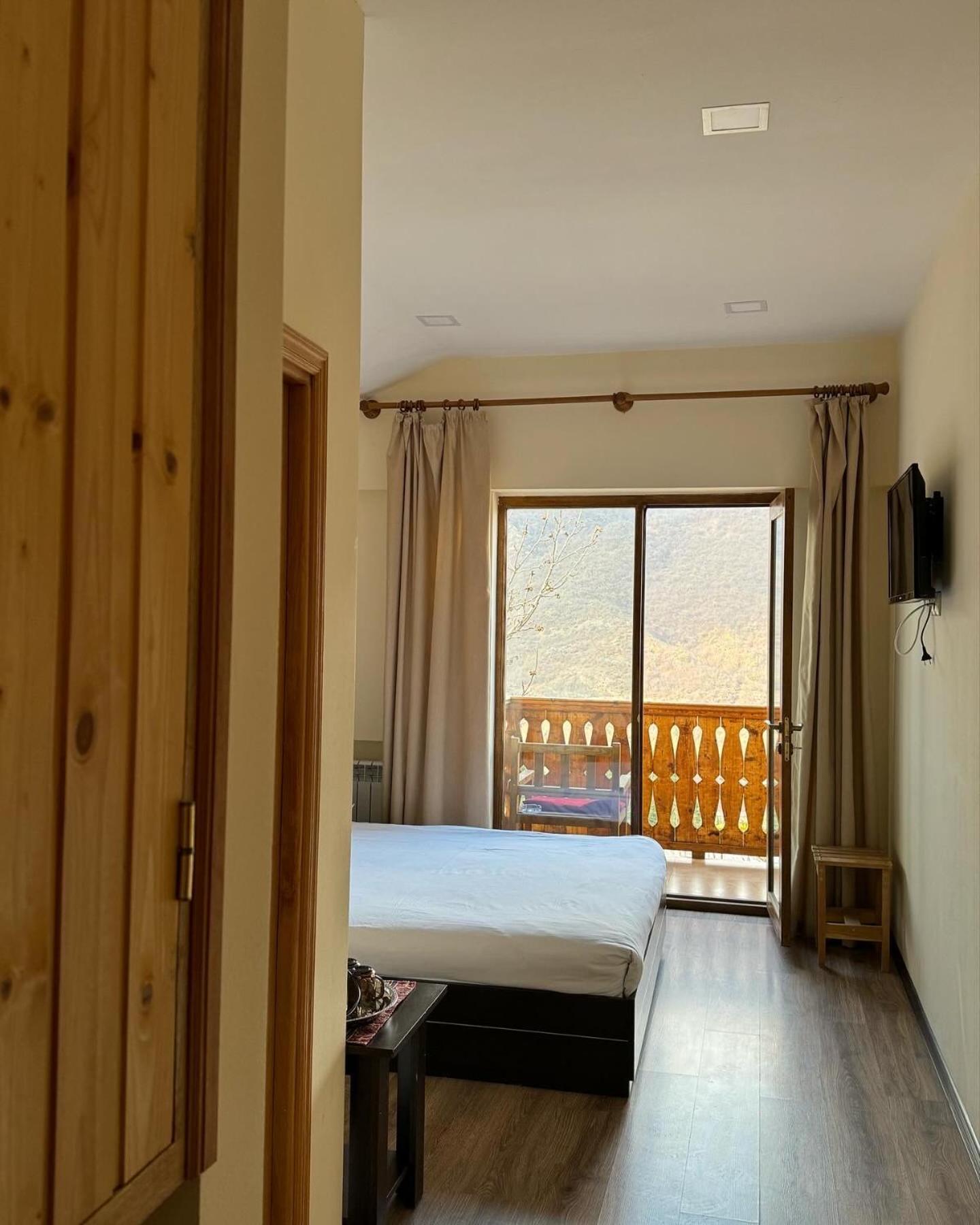 Verin Tun Dilijan Exterior foto