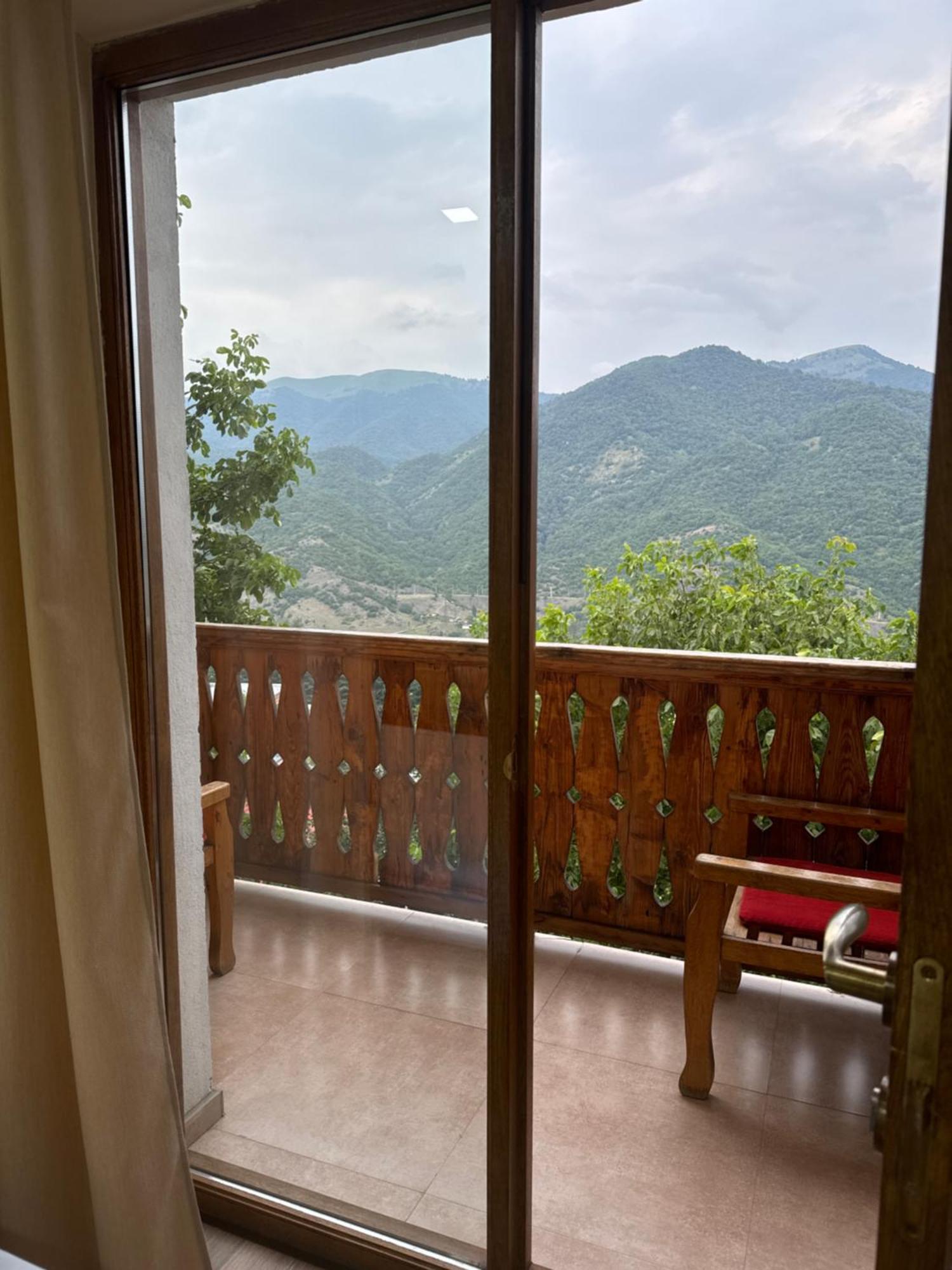 Verin Tun Dilijan Exterior foto