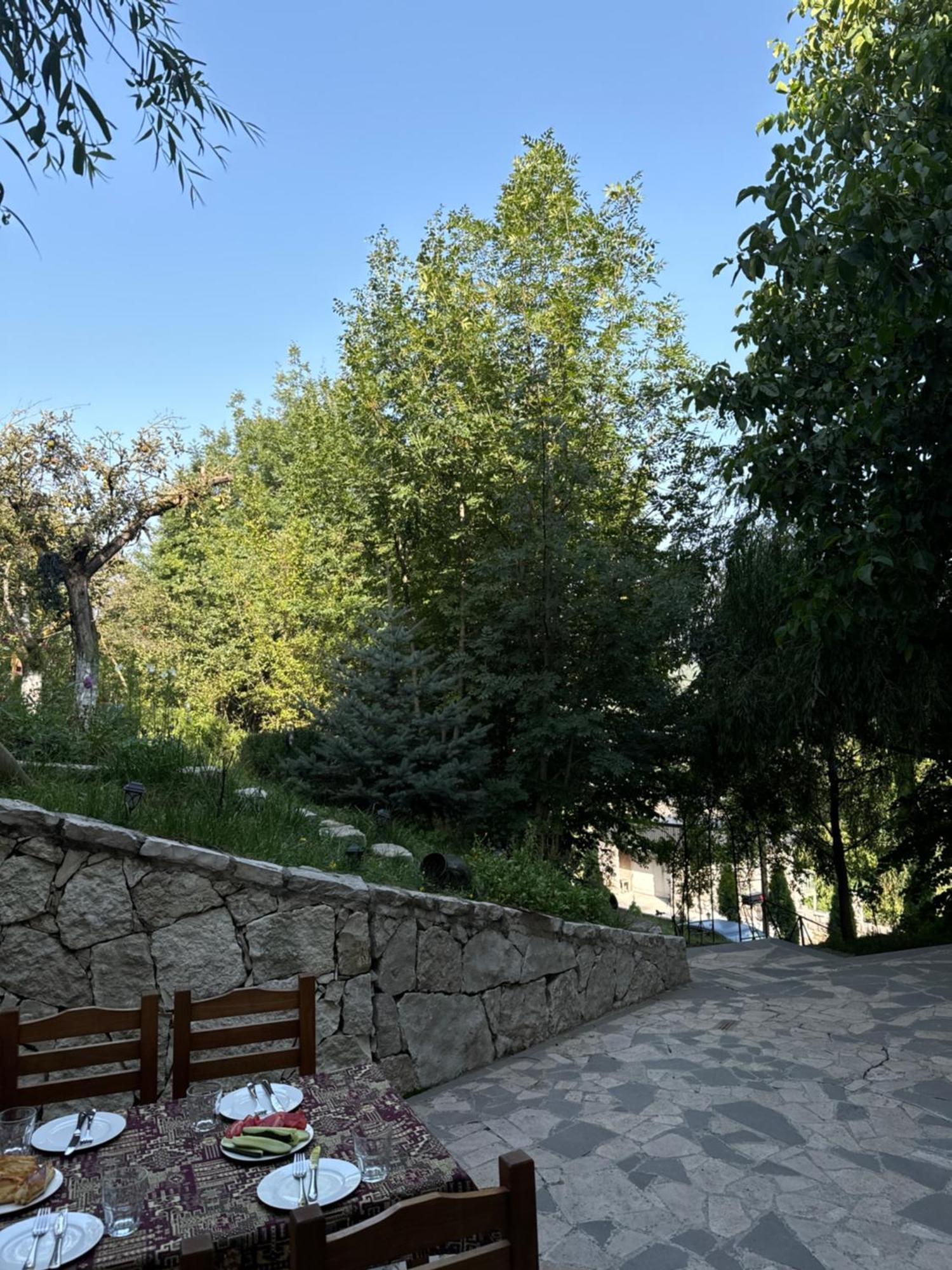 Verin Tun Dilijan Exterior foto