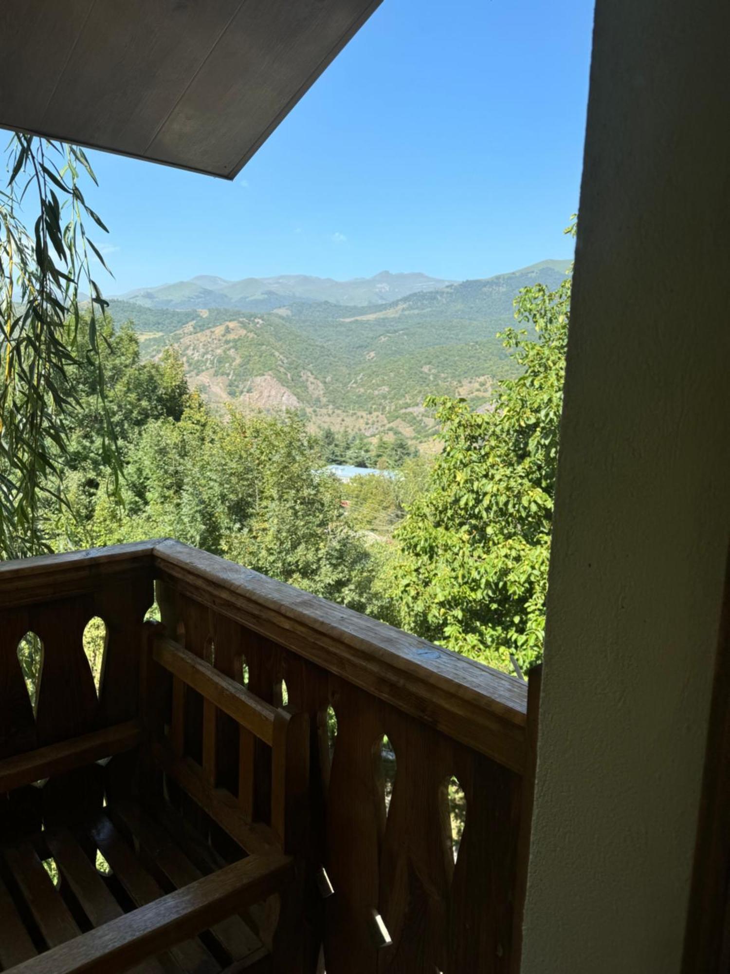 Verin Tun Dilijan Exterior foto